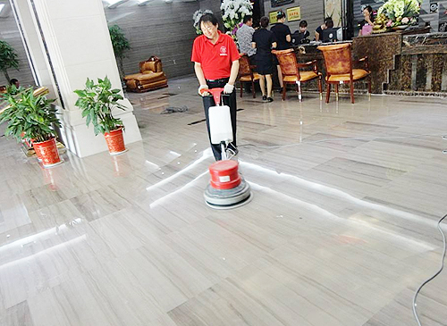 云南保潔公司告訴你石材養(yǎng)護(hù)翻新有這八道工序2