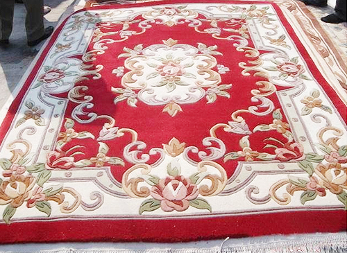 怎么深層清潔地毯？